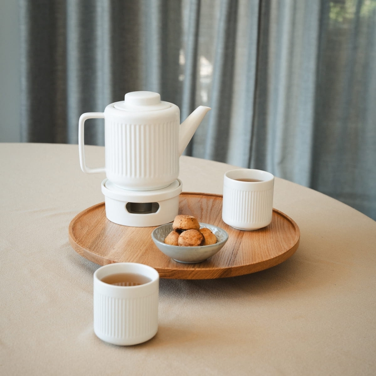 Dzbanek do herbaty Skagen 1,2L biała porcelana Bredemeijer  147050